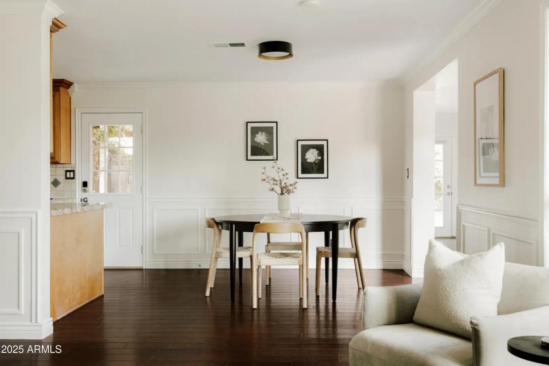 Real Estate Picture 10