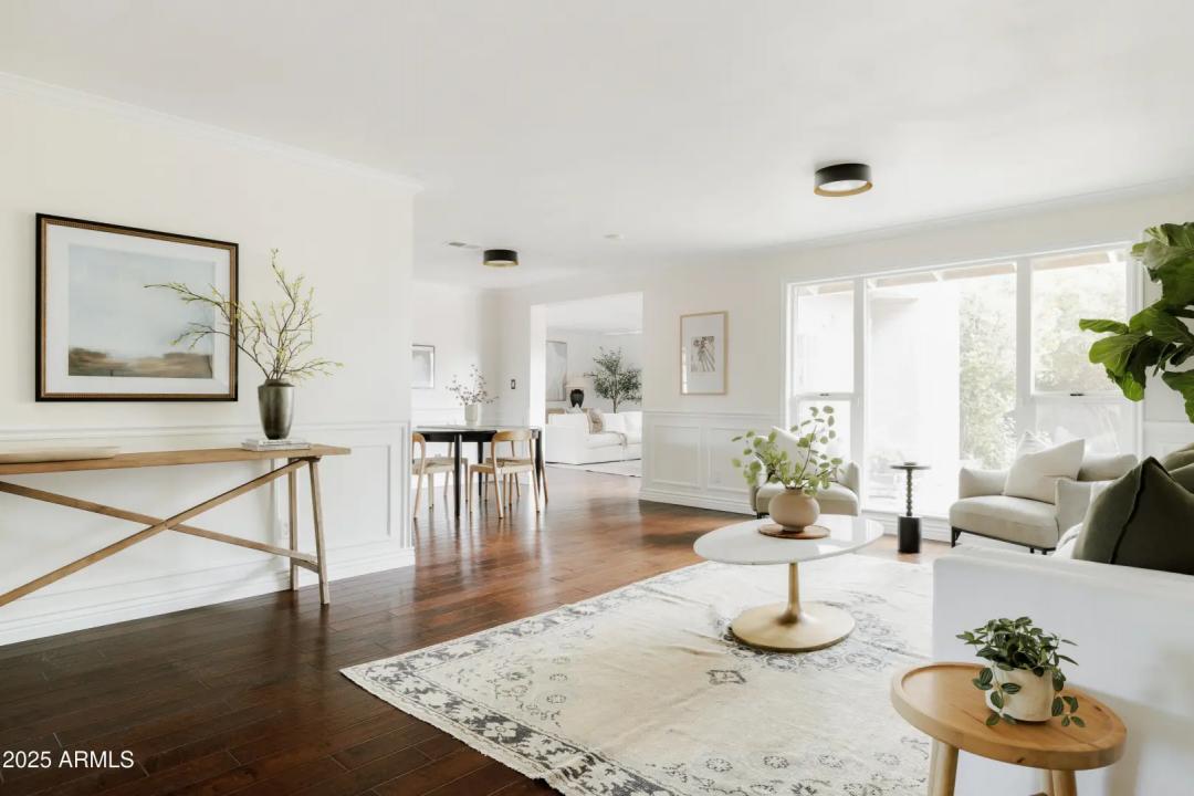 Real Estate Picture 6