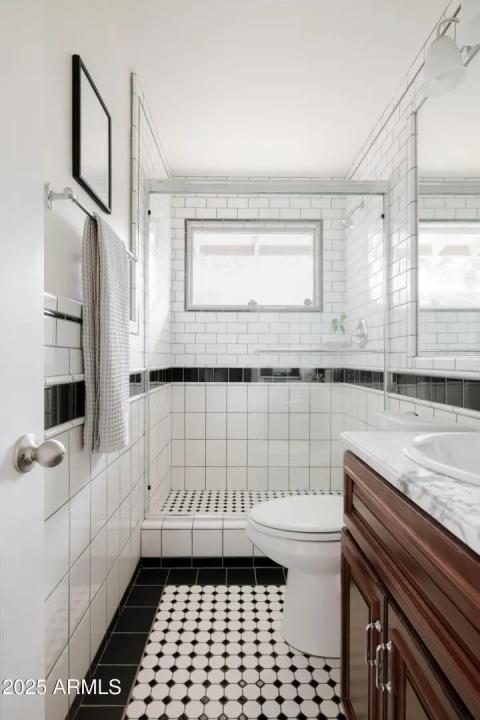 Real Estate Picture 32