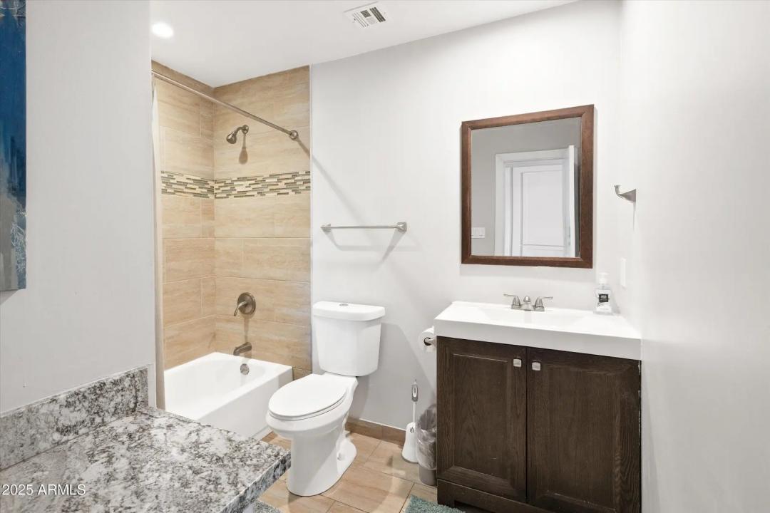 Real Estate Picture 19