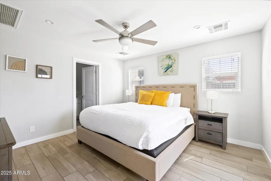 Real Estate Picture 20