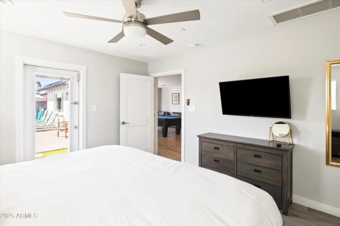 Real Estate Picture 21