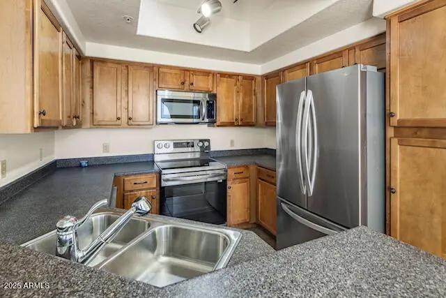 Real Estate Picture 7