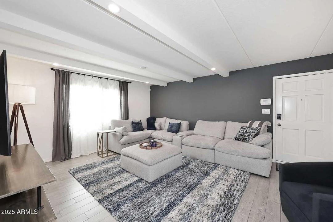 Real Estate Picture 1