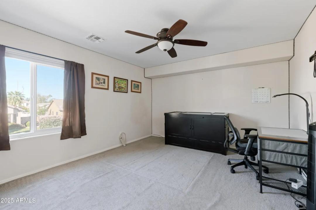 Real Estate Picture 23