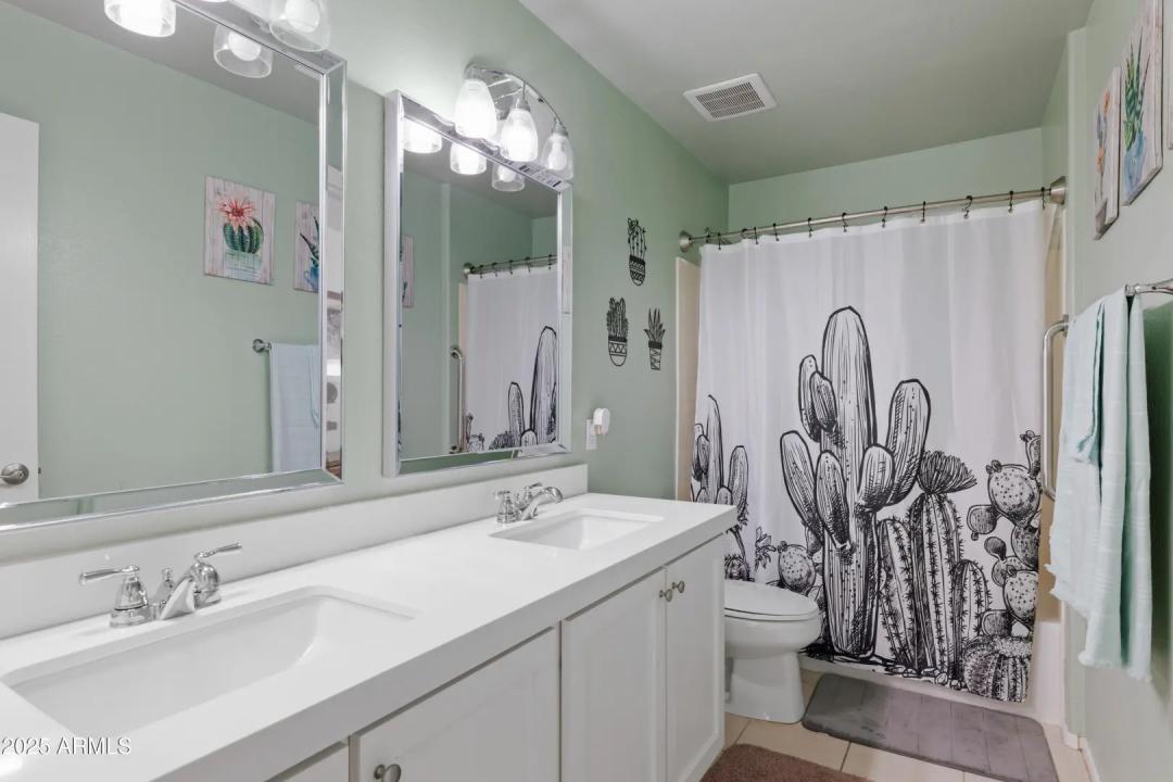 Real Estate Picture 22