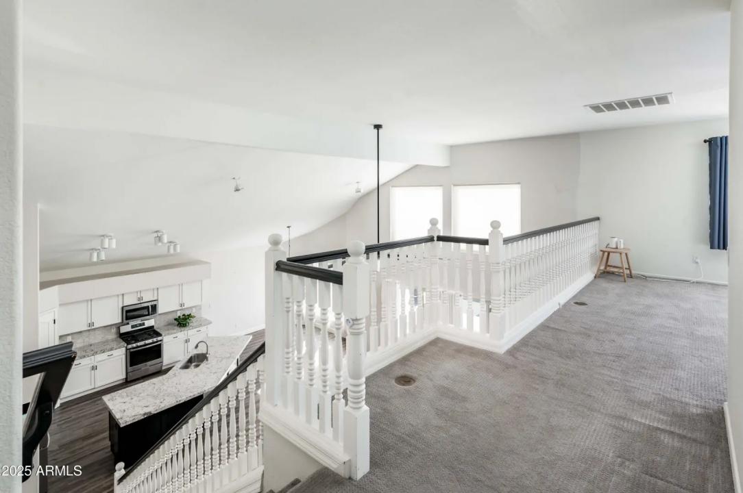 Real Estate Picture 25