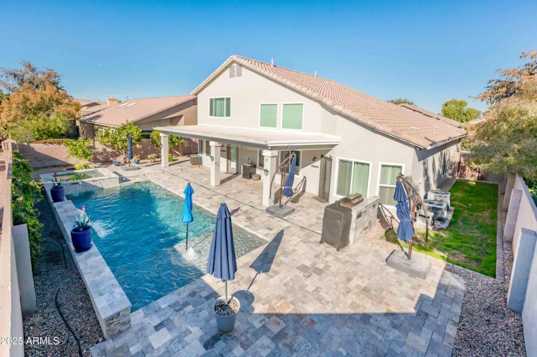 Real Estate Picture 39