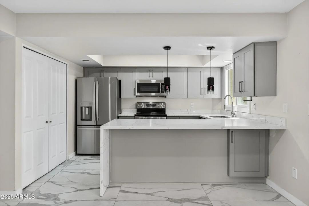Real Estate Picture 2