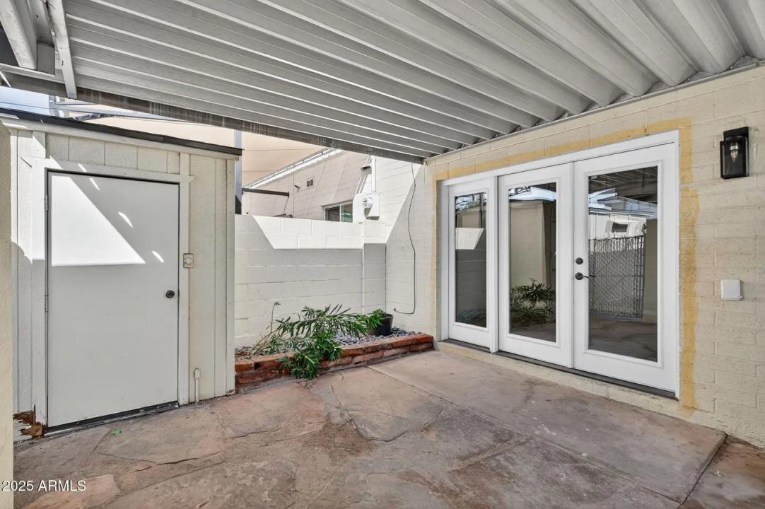 Real Estate Picture 23