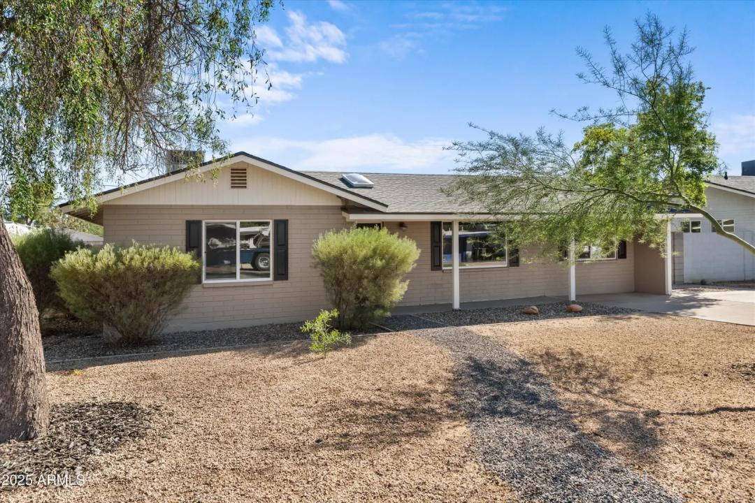 Real Estate Picture 1