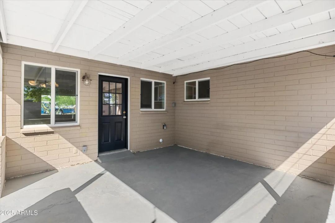 Real Estate Picture 32