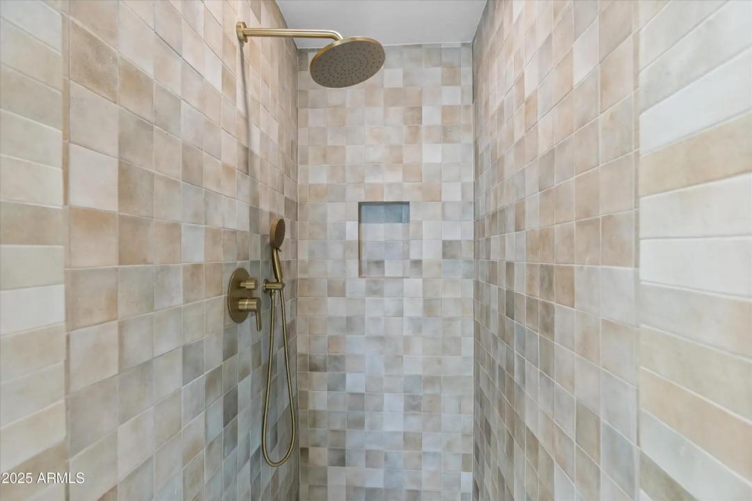 Real Estate Picture 26