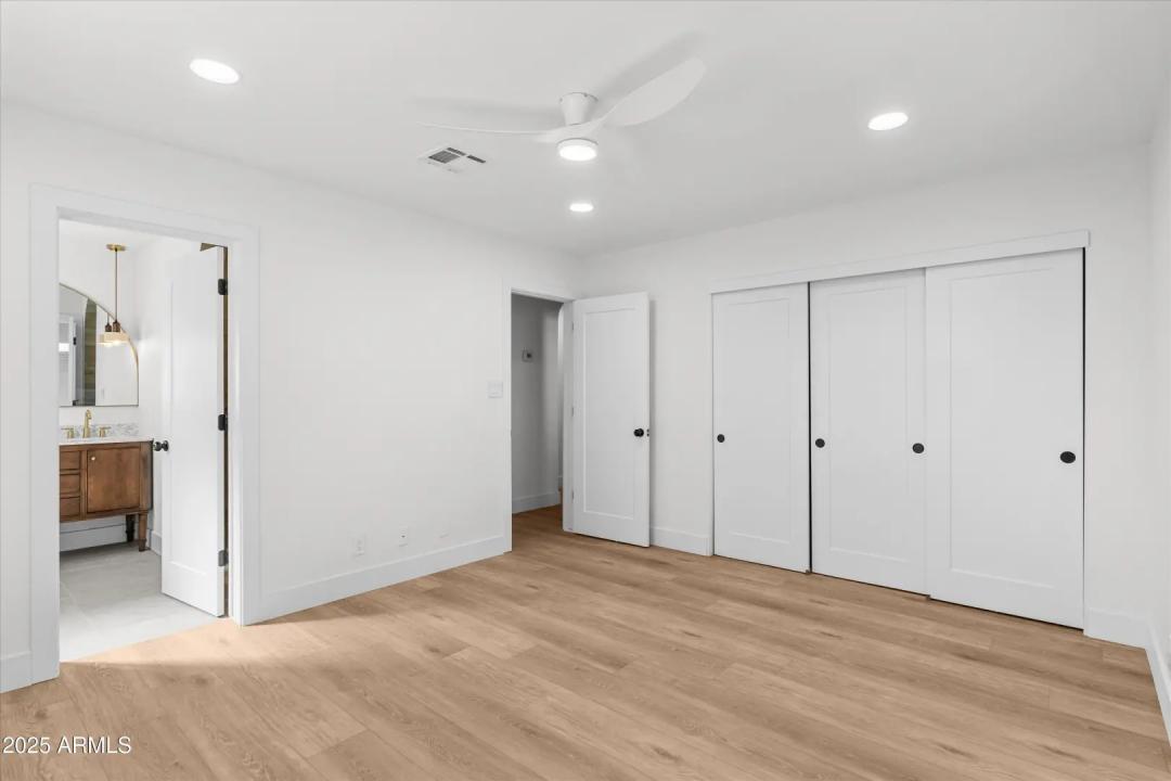 Real Estate Picture 22
