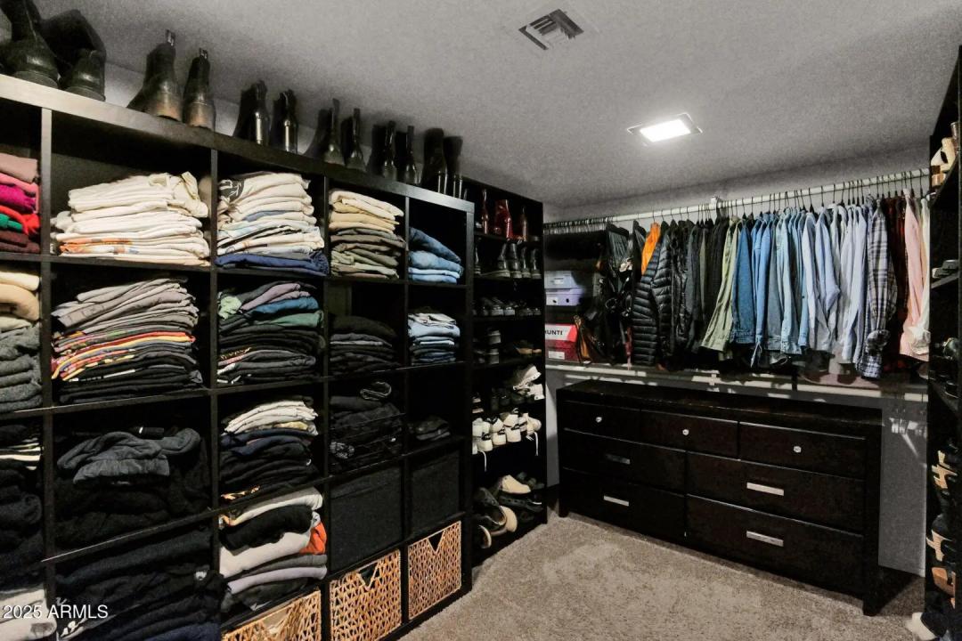 Real Estate Picture 18
