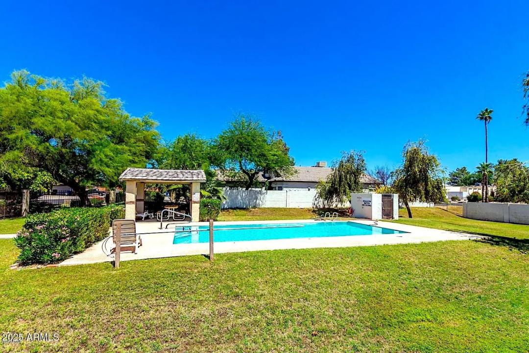 Real Estate Picture 28