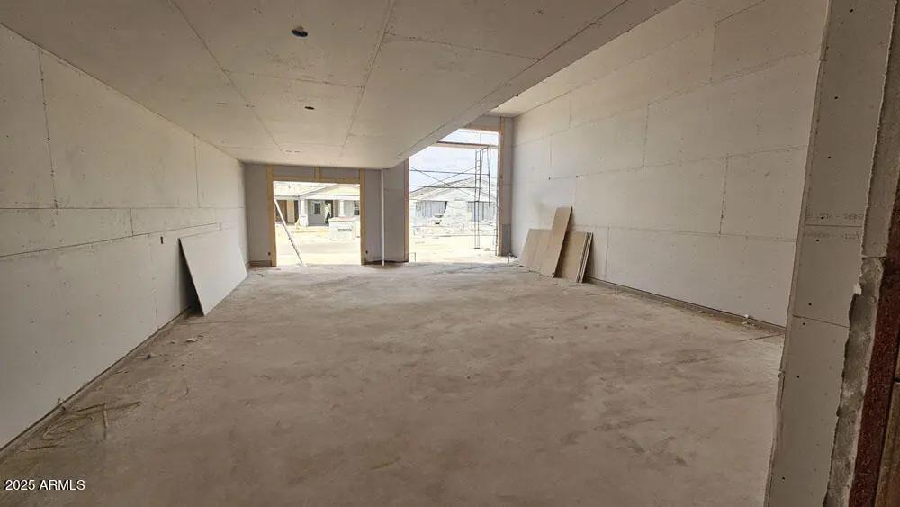 Real Estate Picture 6