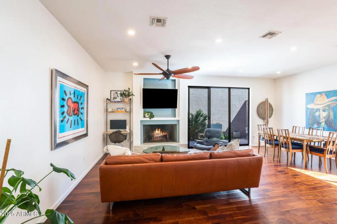 Real Estate Picture 7
