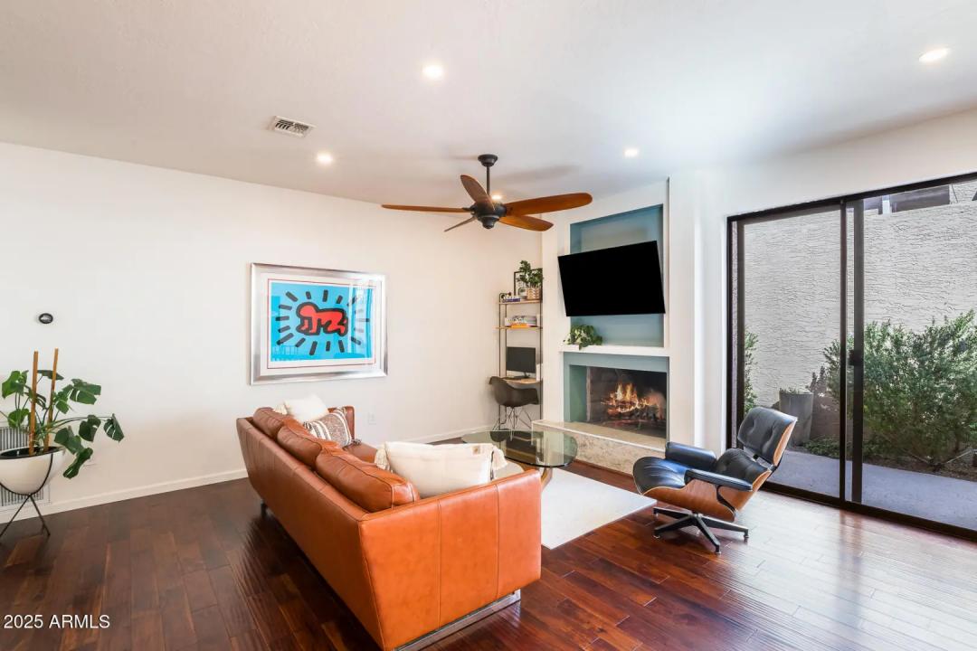 Real Estate Picture 6