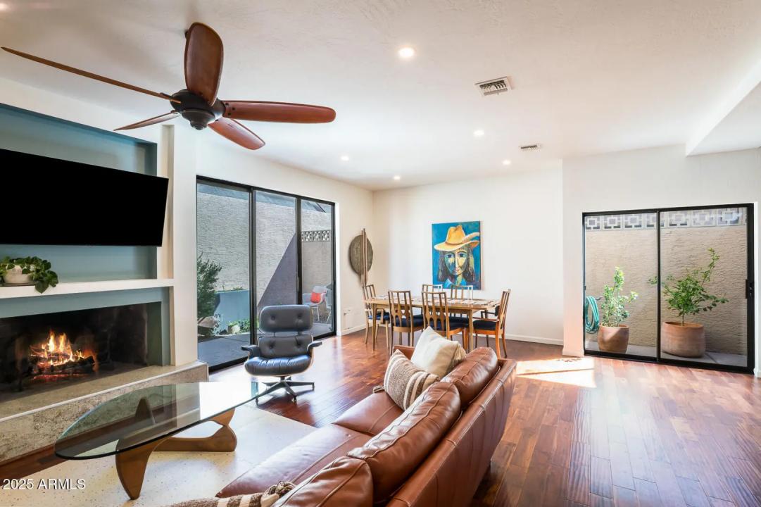 Real Estate Picture 4