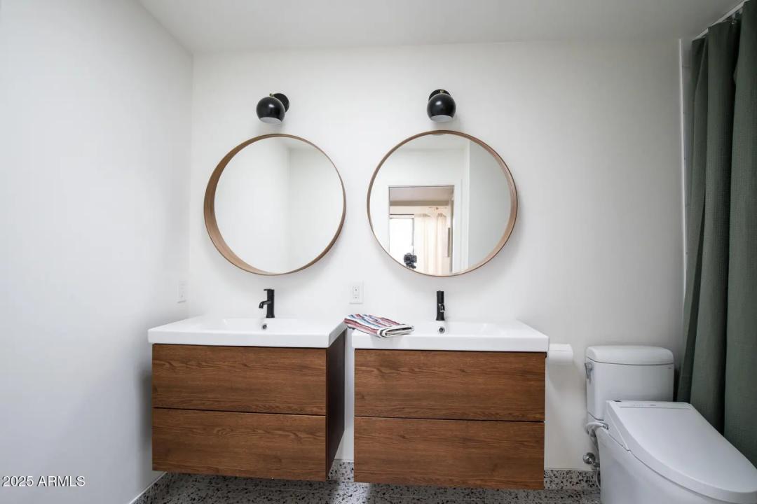 Real Estate Picture 20
