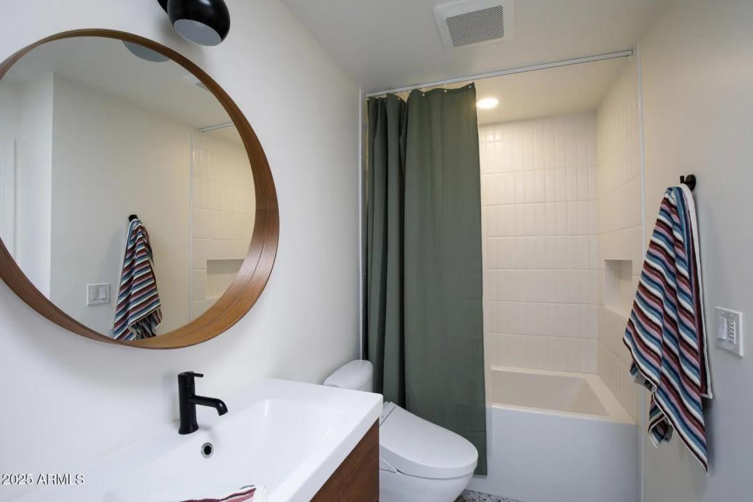 Real Estate Picture 21