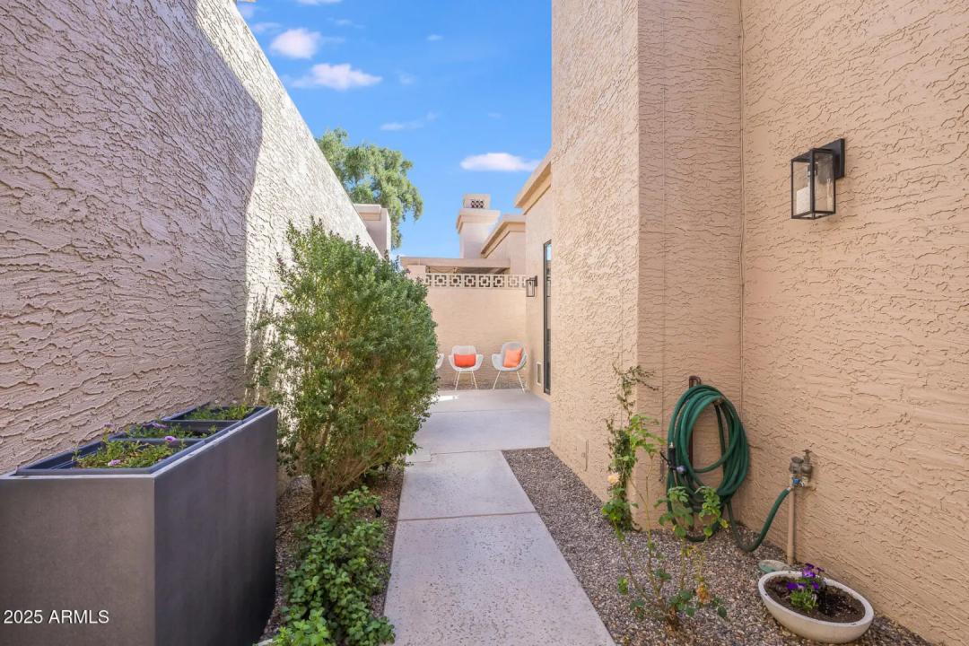 Real Estate Picture 27
