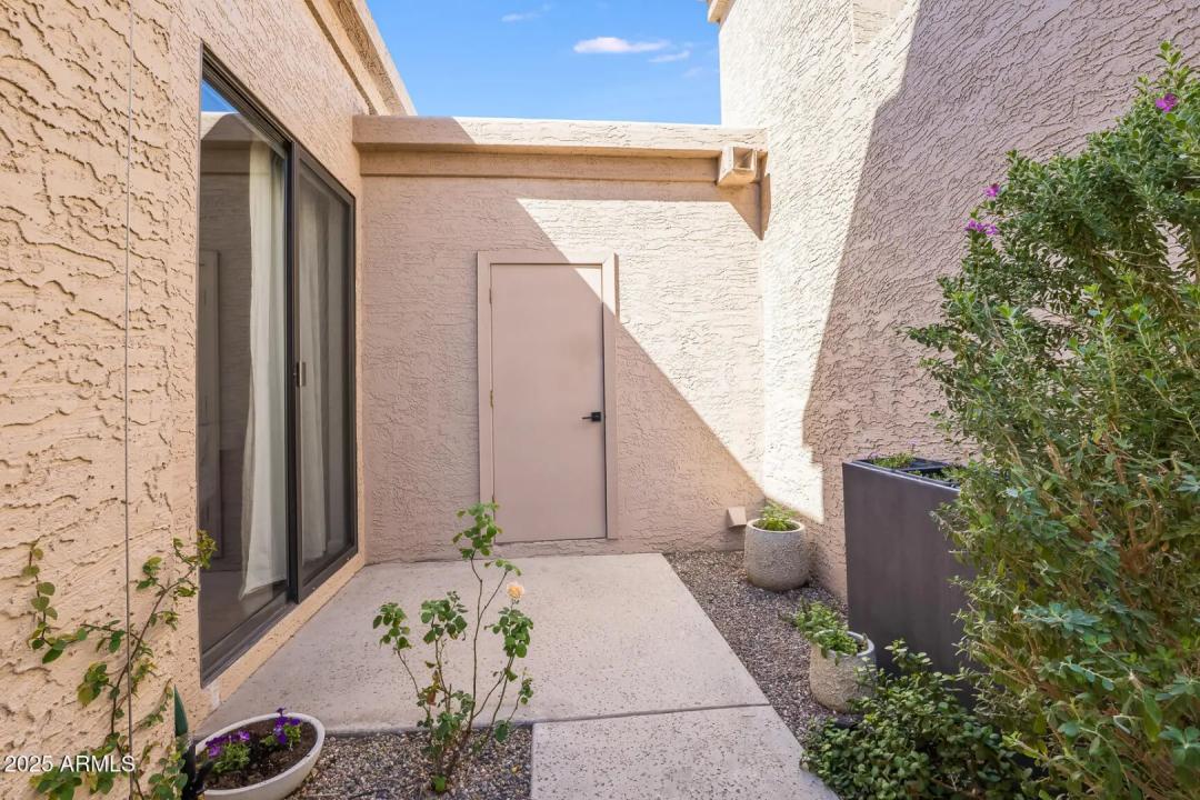 Real Estate Picture 29