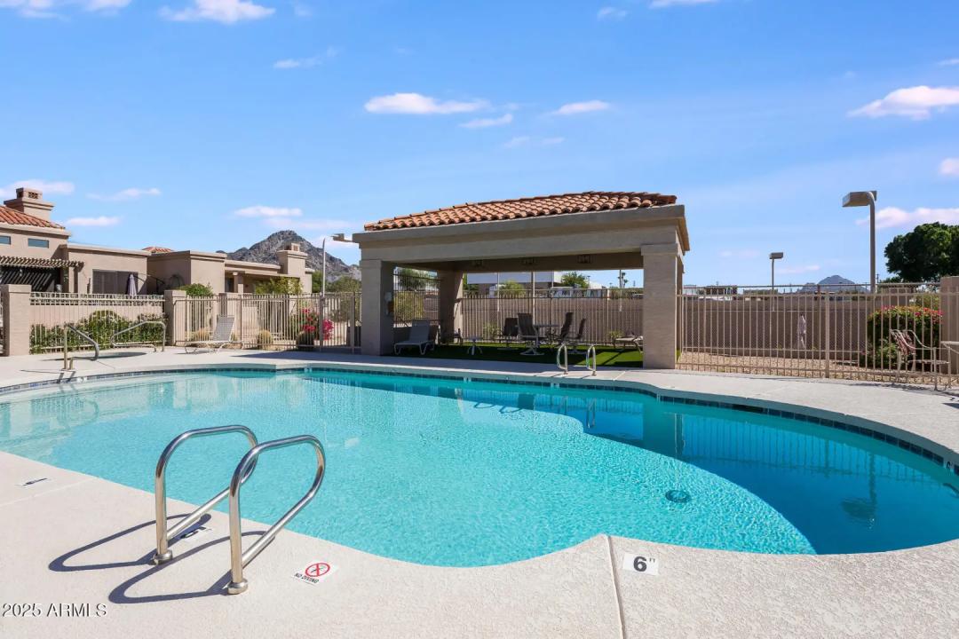 Real Estate Picture 30