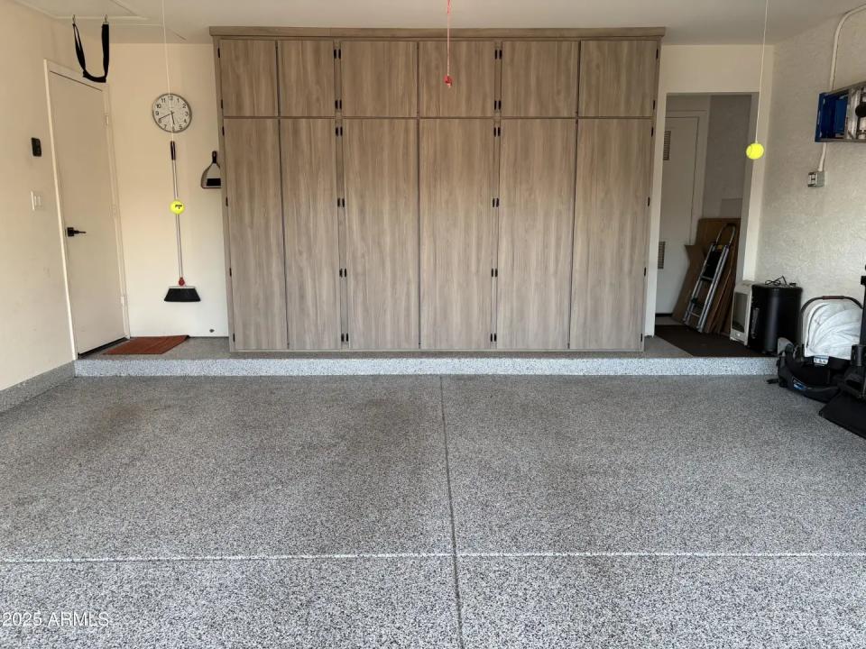 Real Estate Picture 42