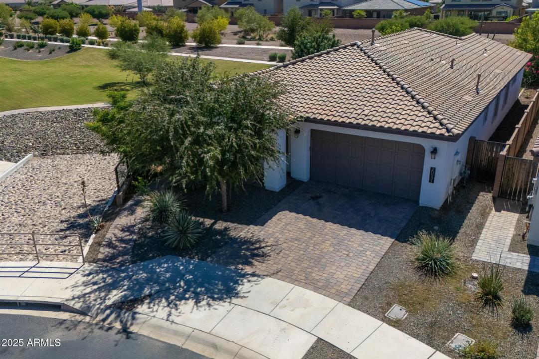 Real Estate Picture 48