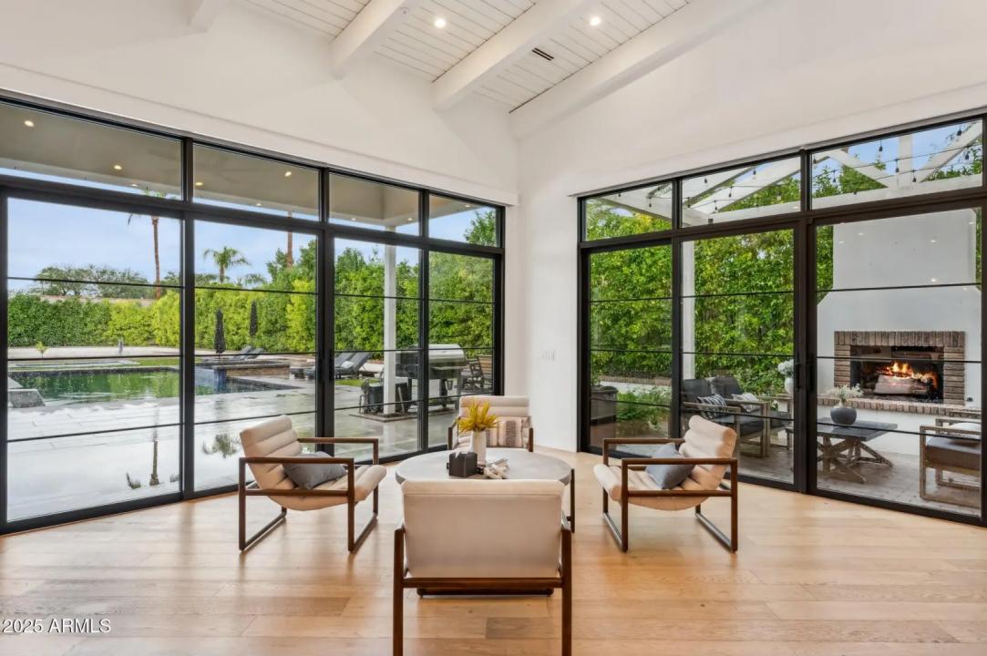 Real Estate Picture 6
