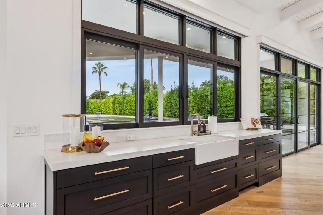 Real Estate Picture 19