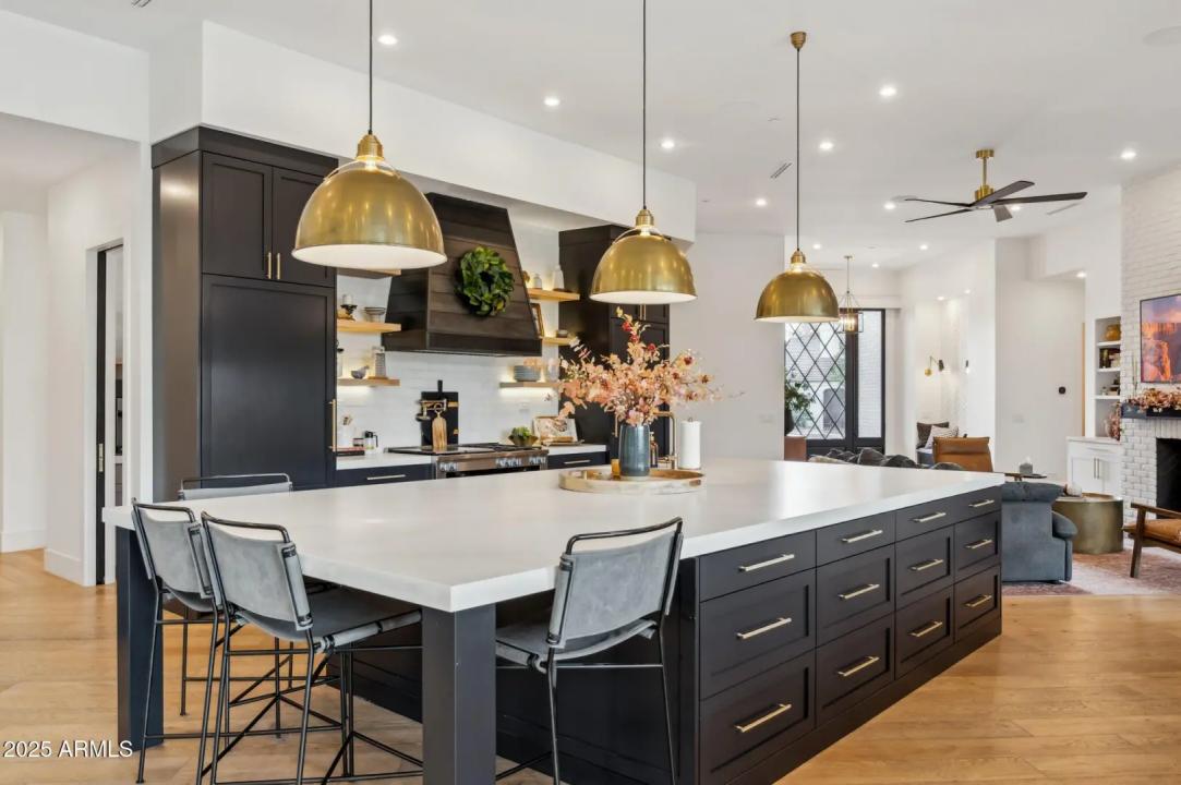 Real Estate Picture 20