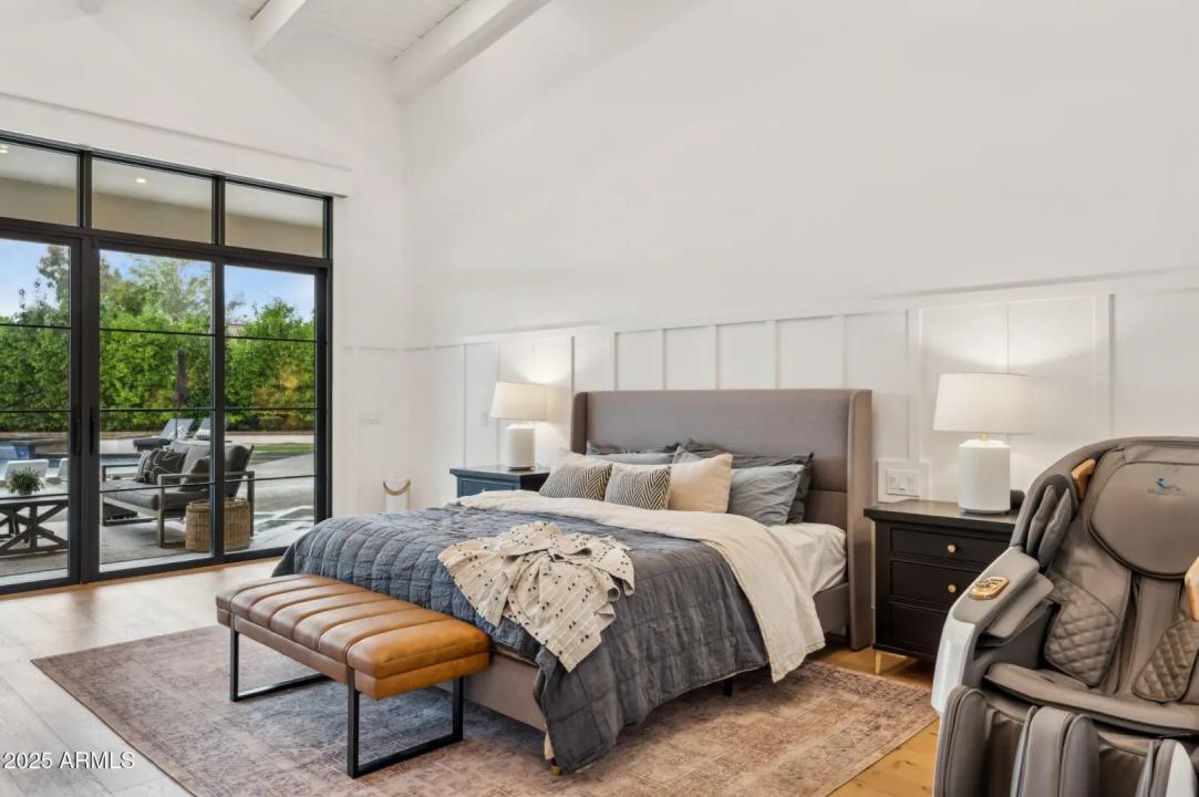Real Estate Picture 22