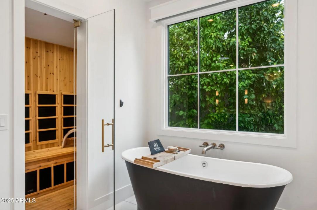 Real Estate Picture 25