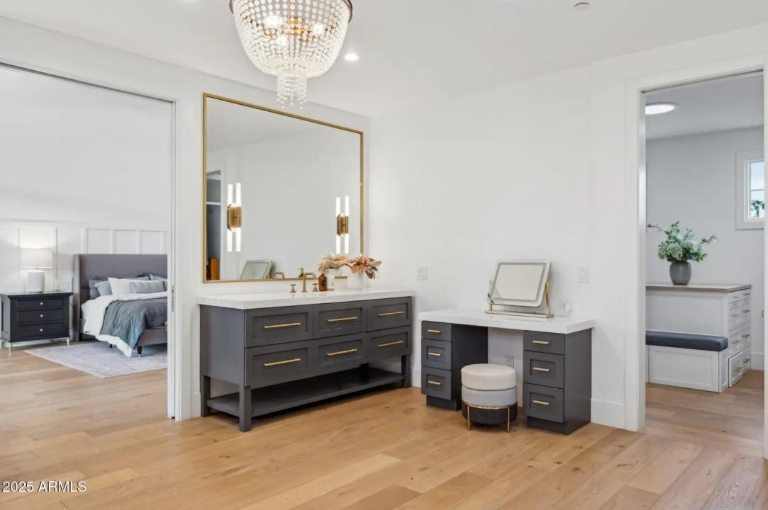 Real Estate Picture 29