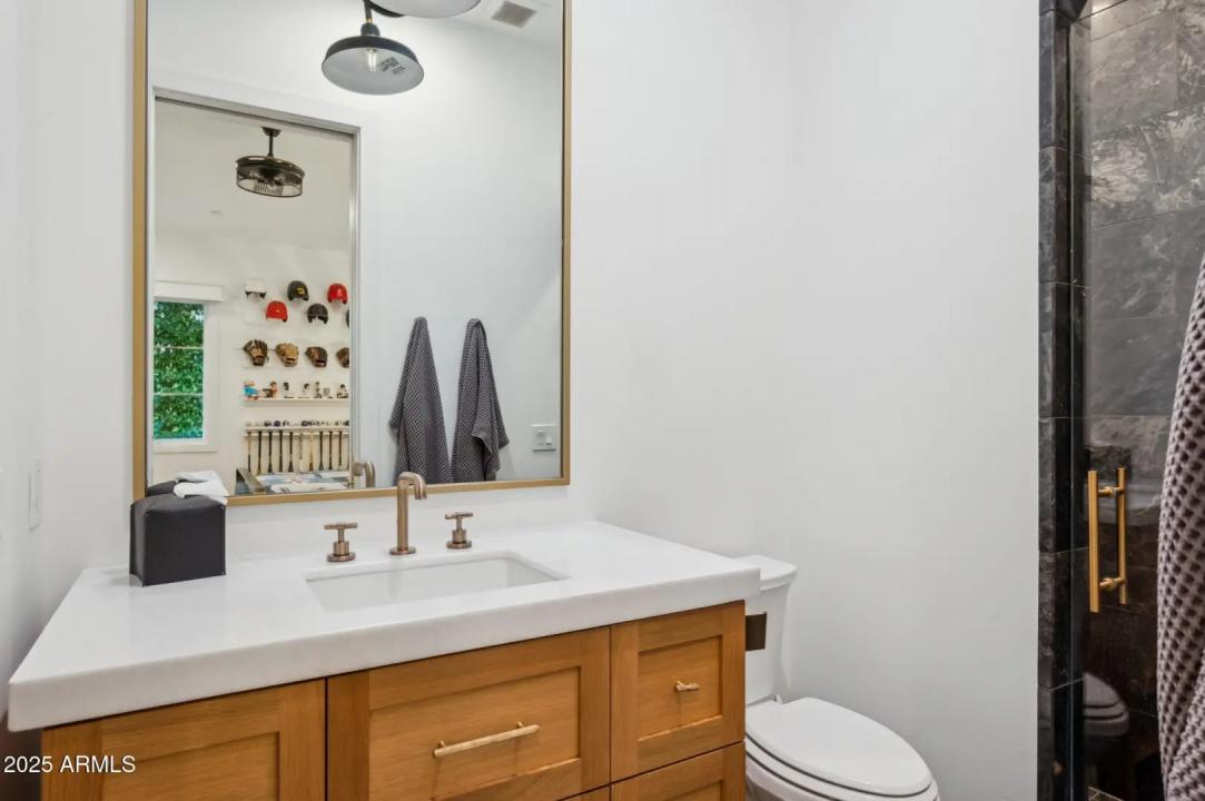 Real Estate Picture 38