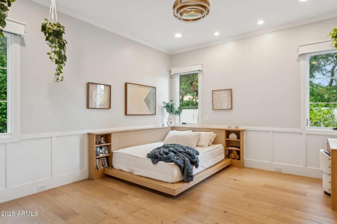 Real Estate Picture 39