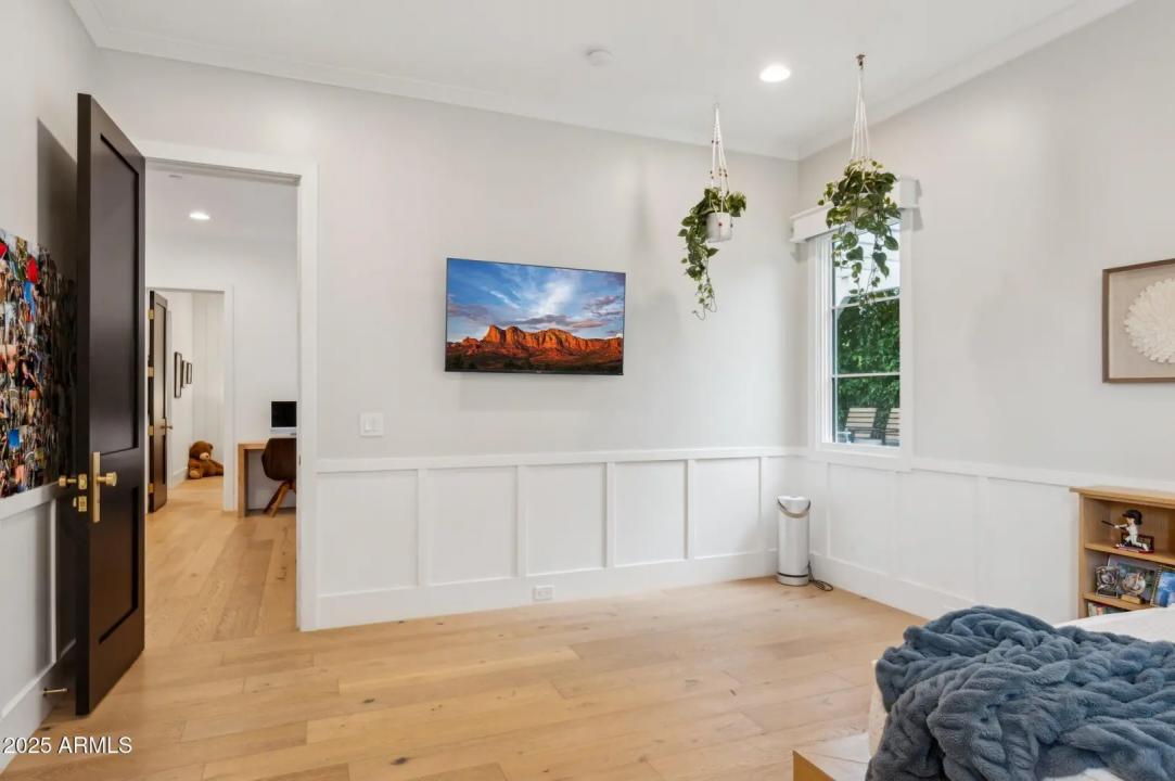 Real Estate Picture 40