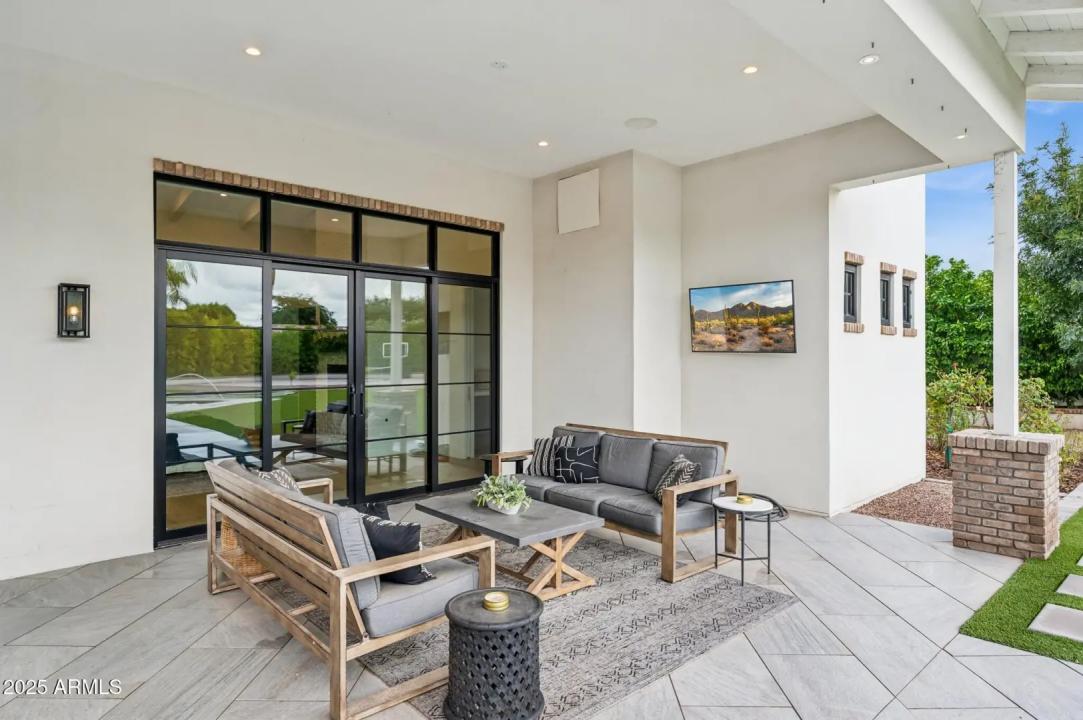 Real Estate Picture 60