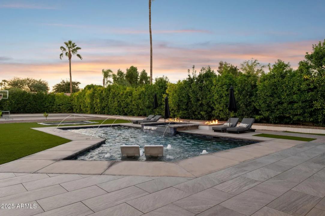 Real Estate Picture 53