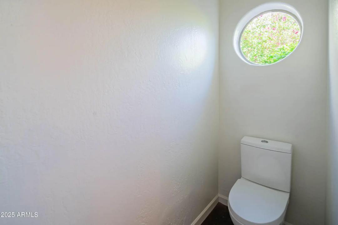 Real Estate Picture 27
