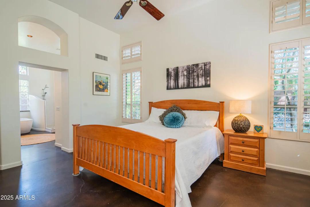 Real Estate Picture 21