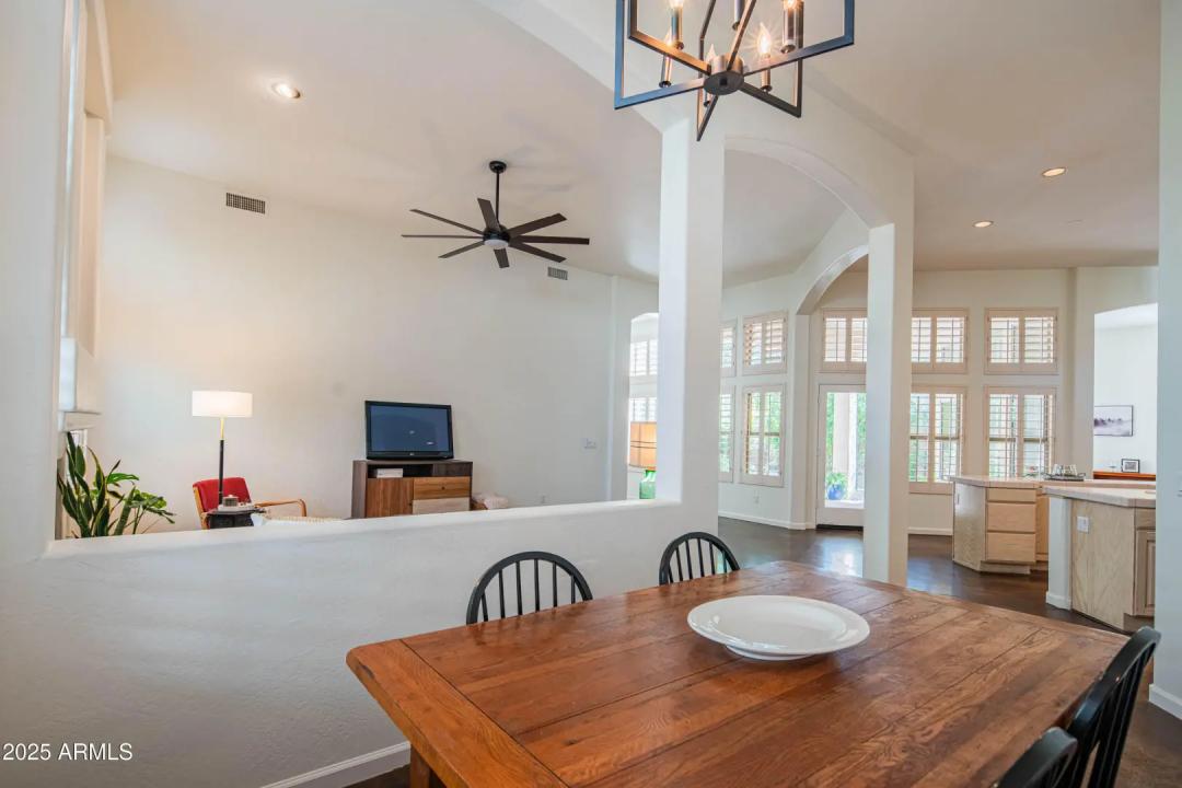 Real Estate Picture 15