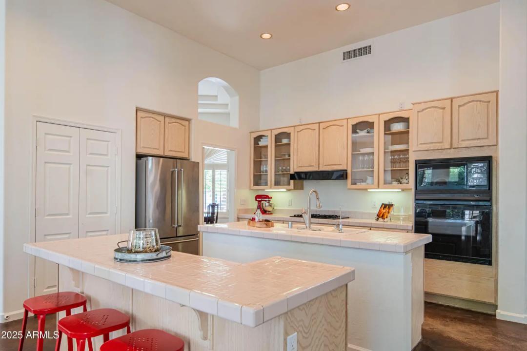 Real Estate Picture 13