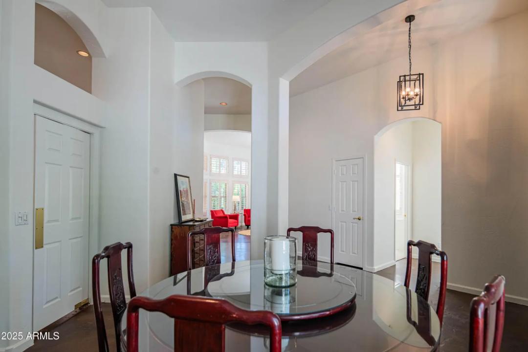 Real Estate Picture 7