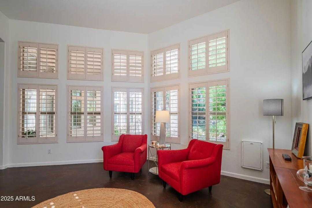 Real Estate Picture 20