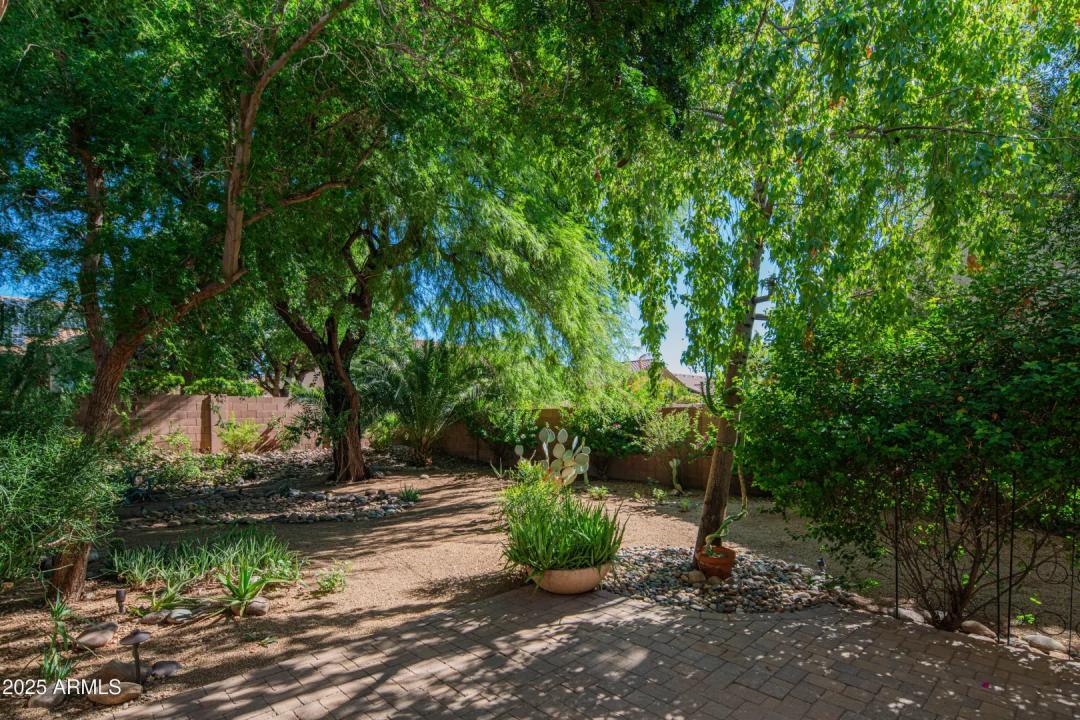 Real Estate Picture 35