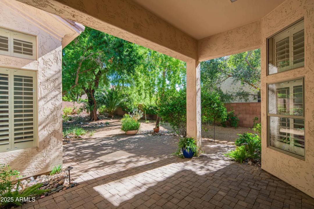 Real Estate Picture 32